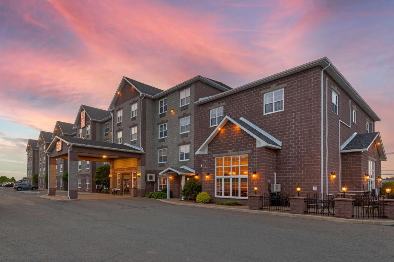 Best Western Plus Fredericton Hotel & Suites Esterno foto