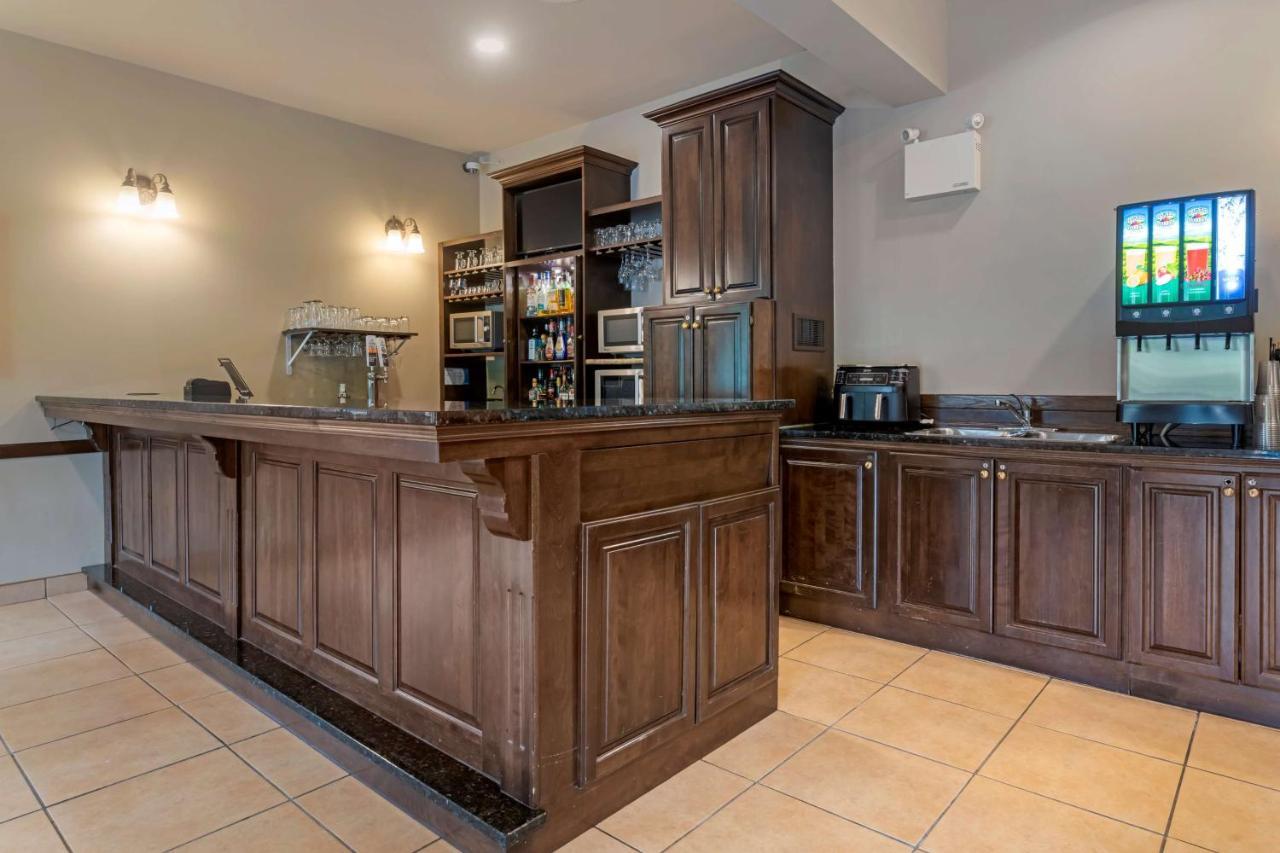 Best Western Plus Fredericton Hotel & Suites Esterno foto