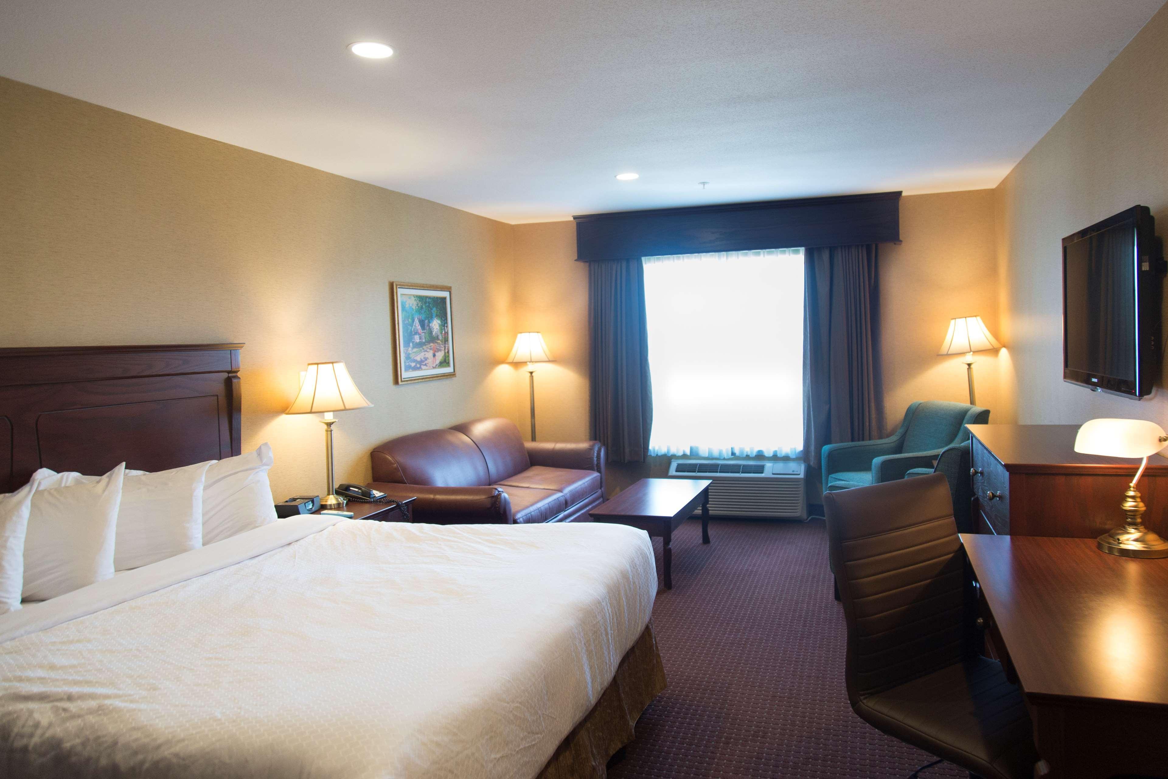 Best Western Plus Fredericton Hotel & Suites Esterno foto