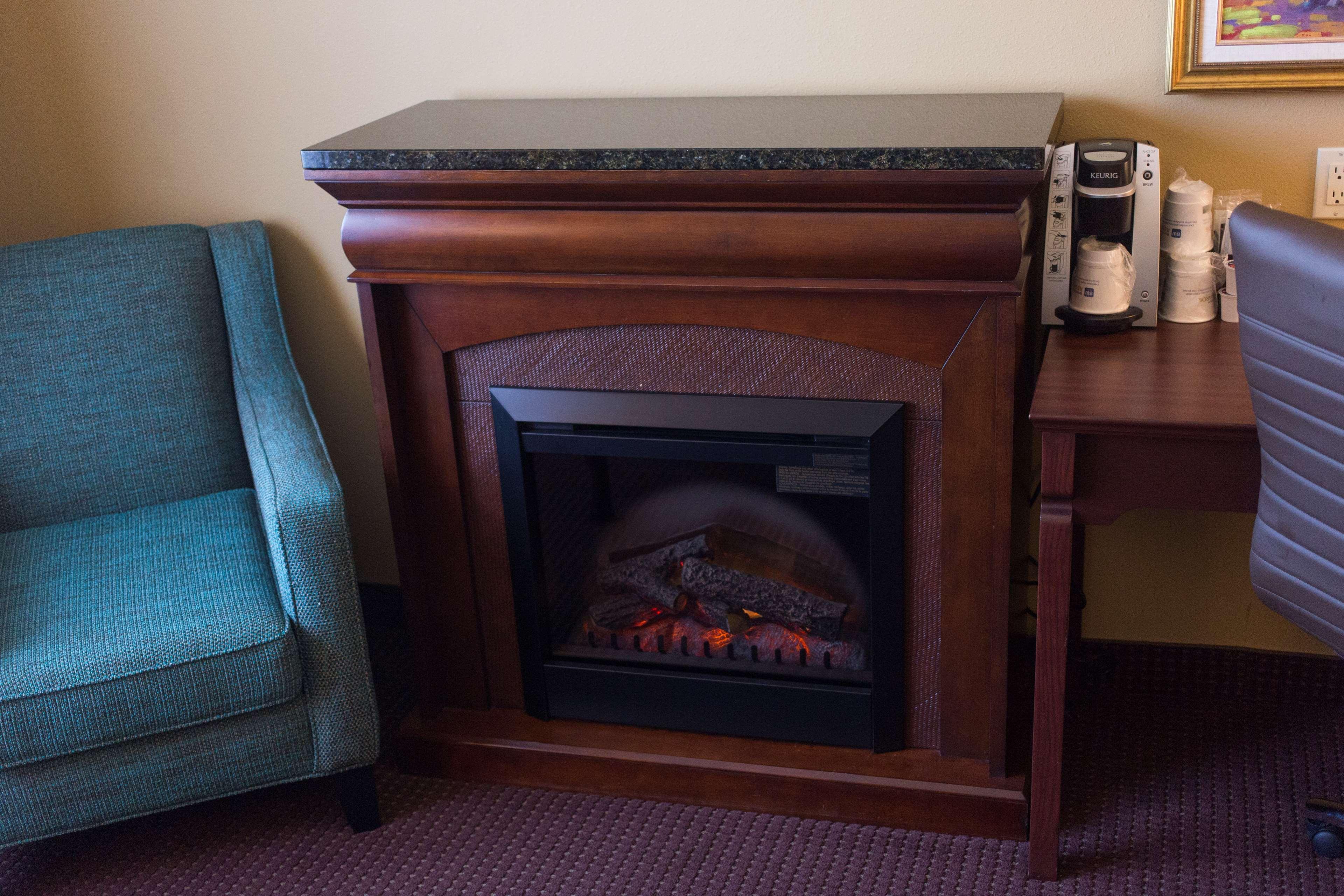 Best Western Plus Fredericton Hotel & Suites Esterno foto