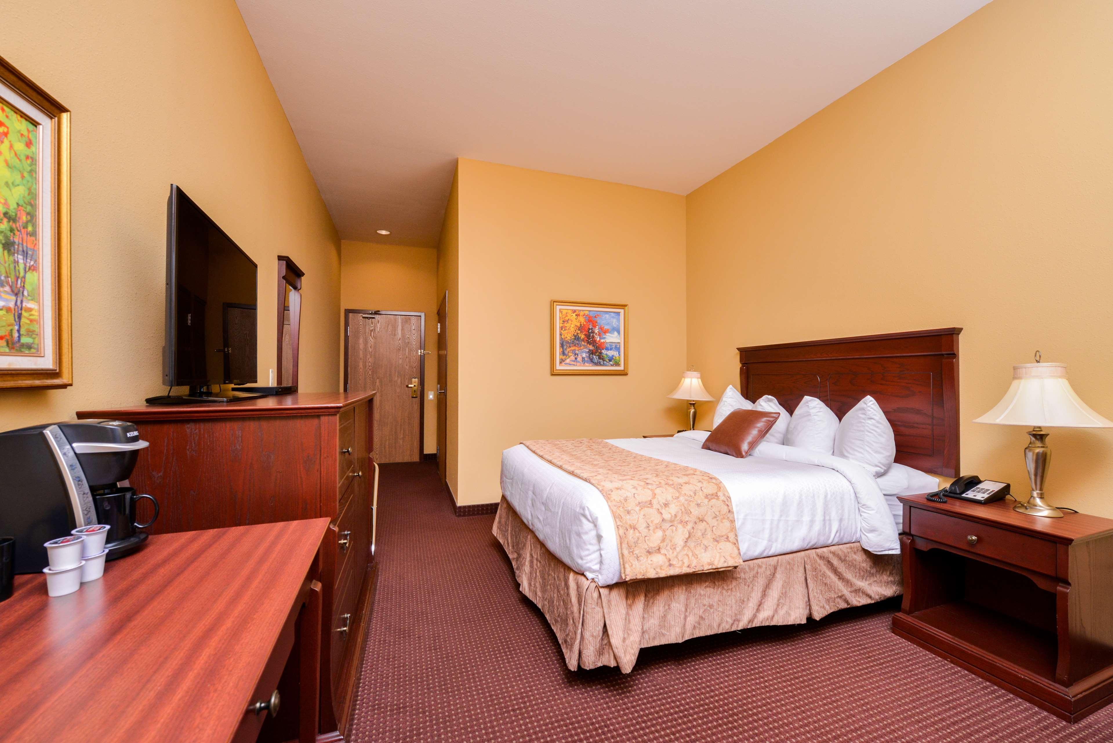 Best Western Plus Fredericton Hotel & Suites Esterno foto