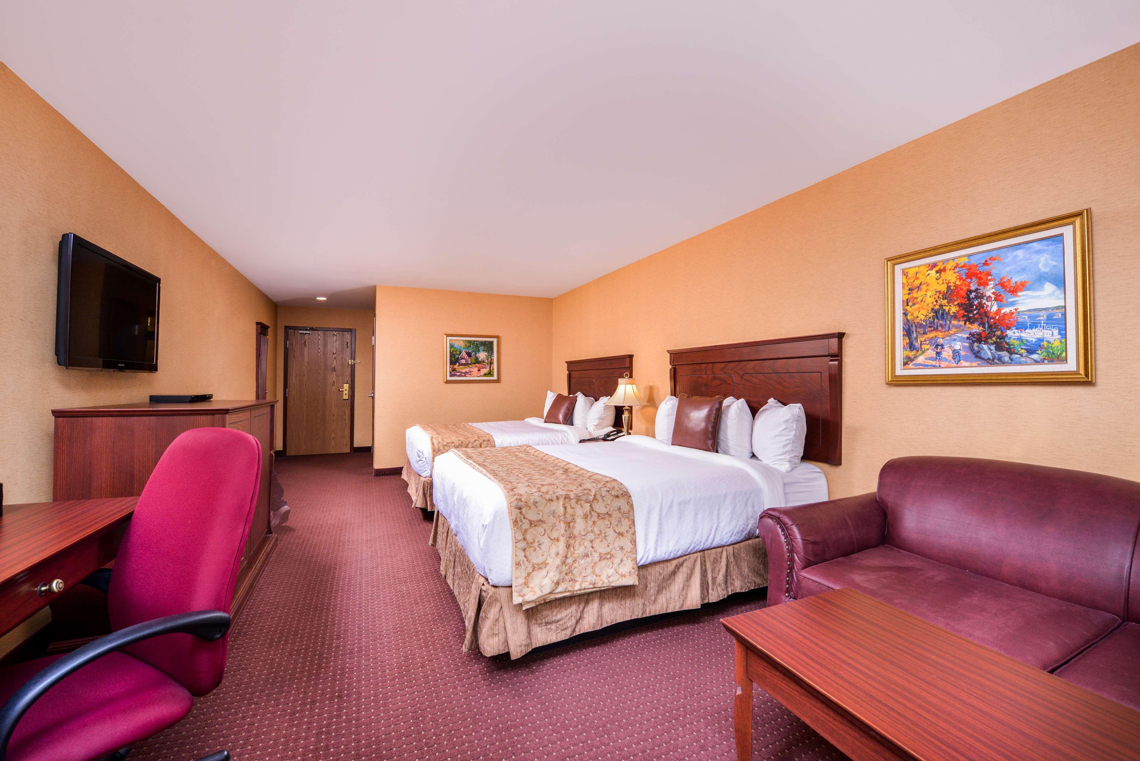 Best Western Plus Fredericton Hotel & Suites Esterno foto