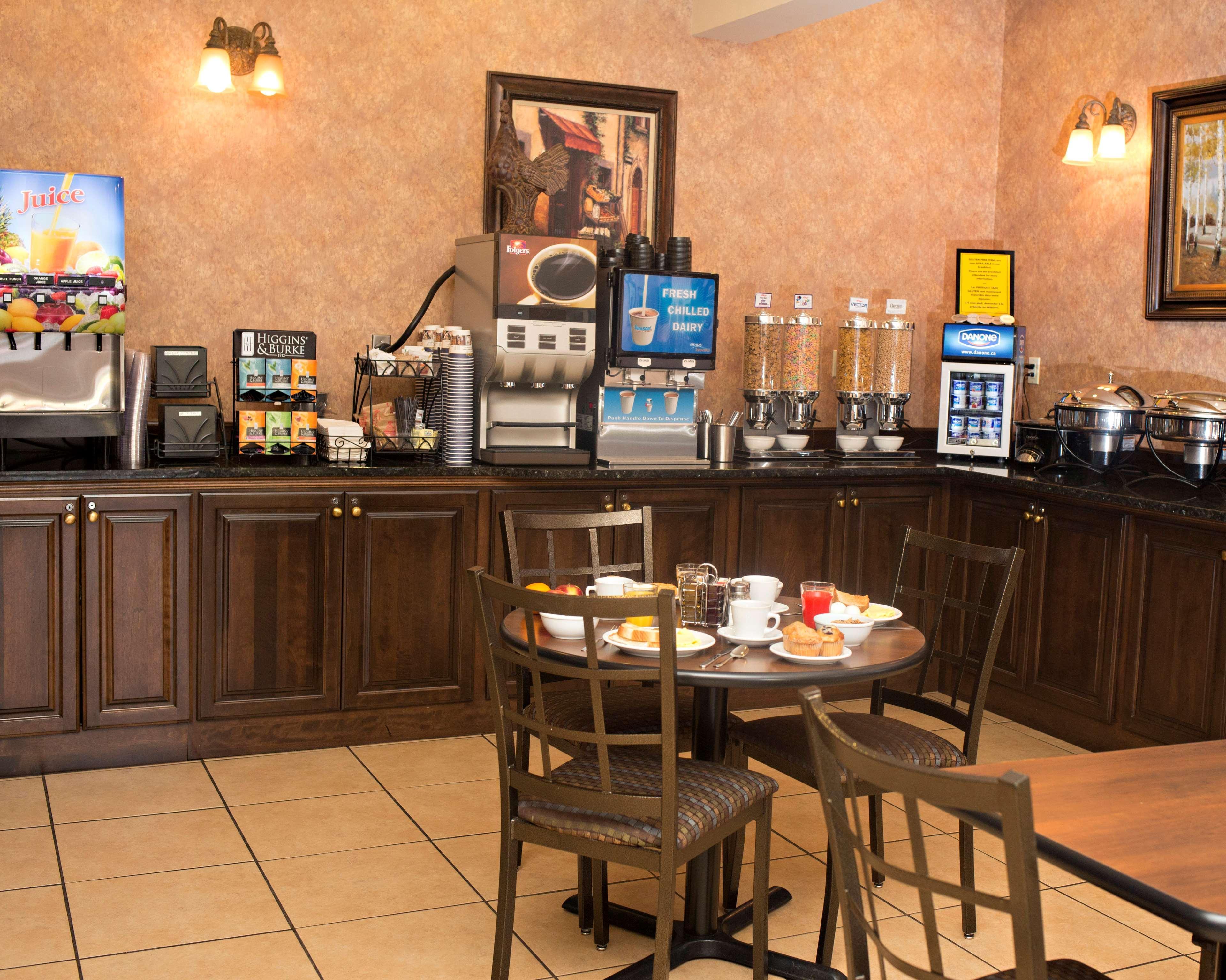 Best Western Plus Fredericton Hotel & Suites Esterno foto